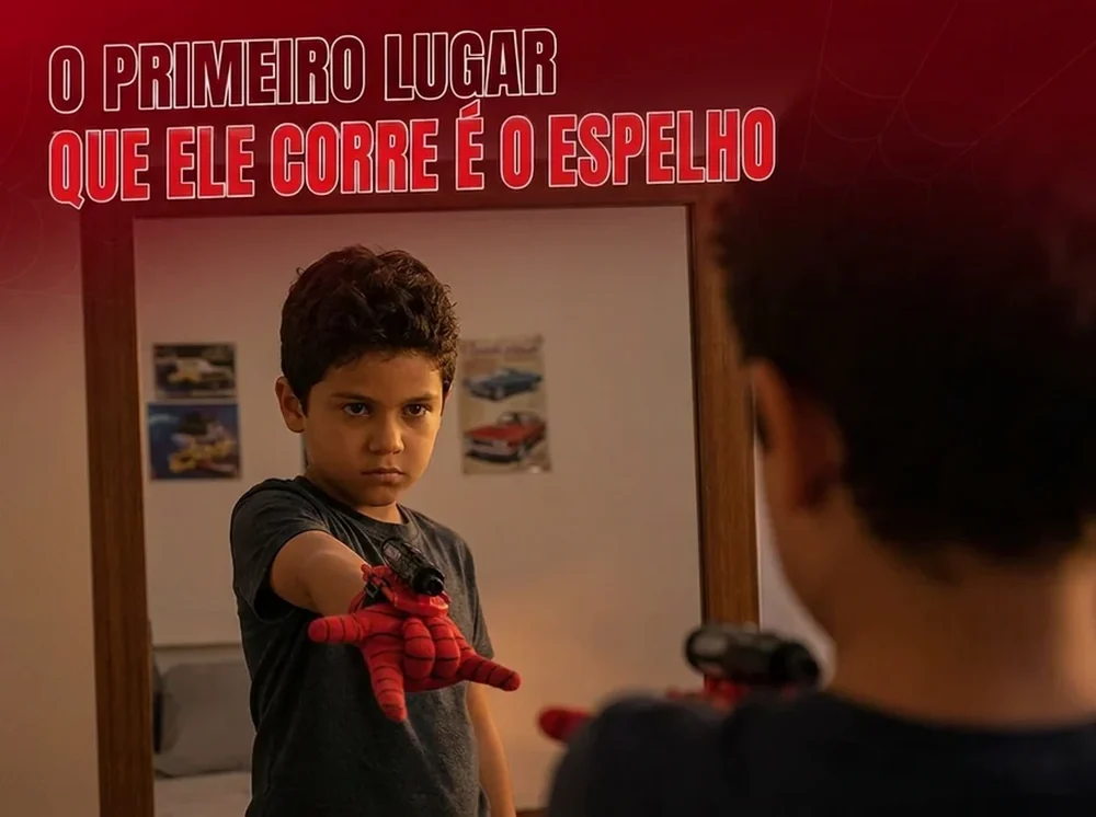 O primeiro lugar que ele corre é o espelho